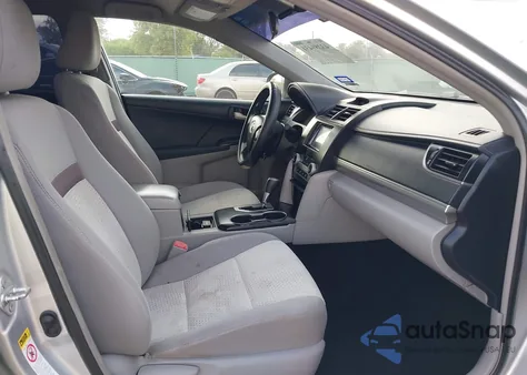 2012 Toyota Camry Le z USA, uszkodzony, nr VIN 4T4BF1FK7CR268435